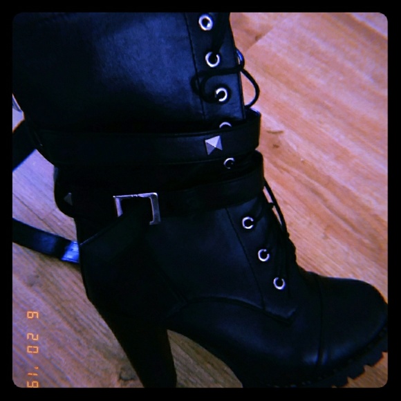 High heel combat boots - Picture 1 of 2